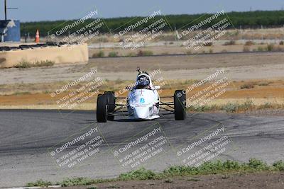 media/Jun-04-2022-CalClub SCCA (Sat) [[1984f7cb40]]/Group 3/Qualifying (Sweeper)/